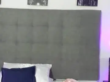 Chaturbate Free Live Porn of hilary_tailor