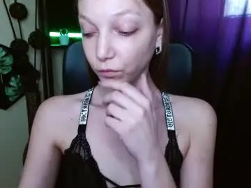 Chaturbate Live Sex Cam of emilly_xkiss