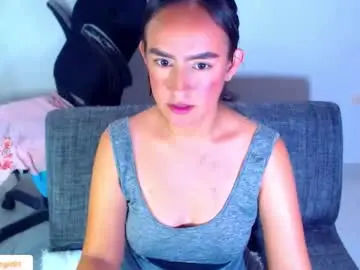 Chaturbate Live Sex Cam of angie_dreamgirl