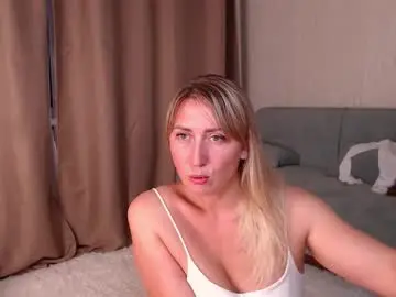Chaturbate Live Sex Cam of foxydiamond2020