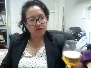 Chaturbate Live Sex Cam of lilith_camp