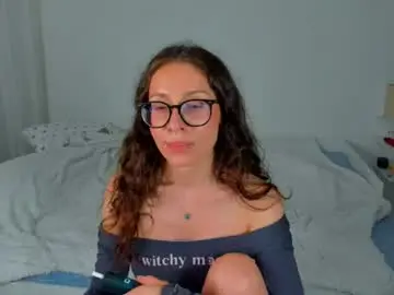 Chaturbate Sex Chat of lucy__ray