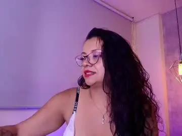 Chaturbate Best live sex cam show of moon777_