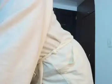 Chaturbate Free Porn Cam of aurorabrow2