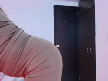 Chaturbate Best live sex cam show of aurorabrow2
