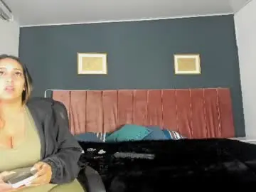 Chaturbate Watch Live Sex Cams of kendalcurvy