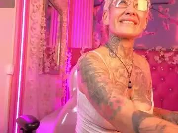 Chaturbate Sex Cam of everlyn_sexx