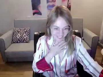 Chaturbate Sex Cam of milf_for_u777