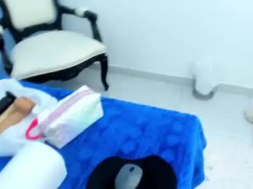 Chaturbate Sex Cam of monalinda220