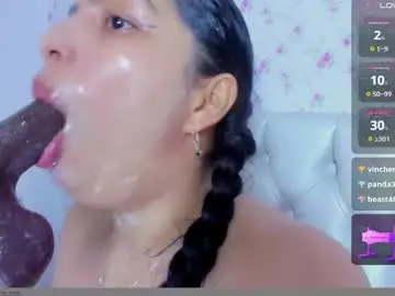 Chaturbate Best live sex cam show of evelinn_belen