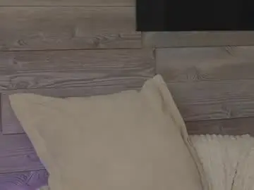 Chaturbate Watch Live Sex Cams of glamourousmom
