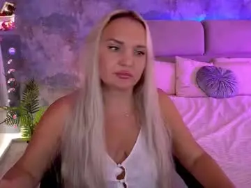 Chaturbate Best live sex cam show of missyymartinezz