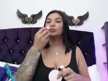 Chaturbate Adult Video Chat of sarita_multisquirt