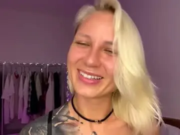 Chaturbate Live Sex Cam of blonde_fuck_couple