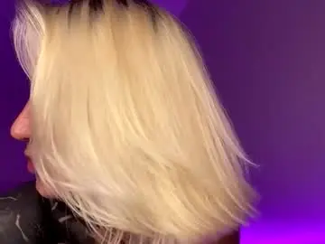 Chaturbate Live Porn of blonde_fuck_couple