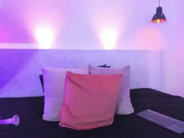 Chaturbate Free Live Porn of jazmin_flores1