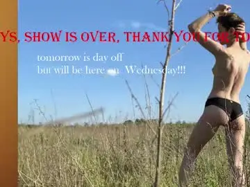 Chaturbate Live Sex Cam of litllle_alis_a