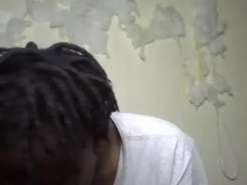 Chaturbate Live Sex Cam of vee_tommy