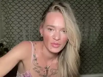 Chaturbate Sex Cam of vinique99