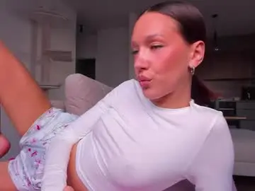 Chaturbate Free Live Porn of awgustina_sweetheart22