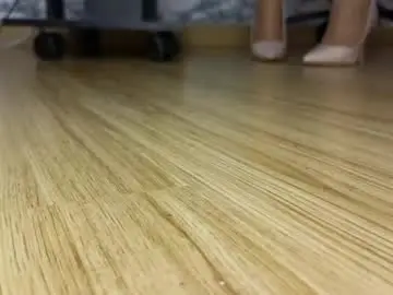 Chaturbate Live Sex Cam of amandasilkheels