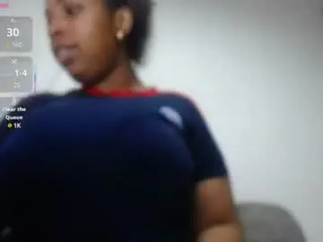 Chaturbate Live Porn of emilyhines__