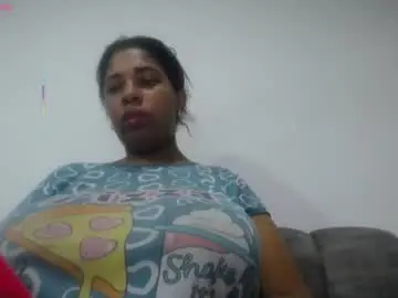 Chaturbate Free Live Porn of emilyhines__