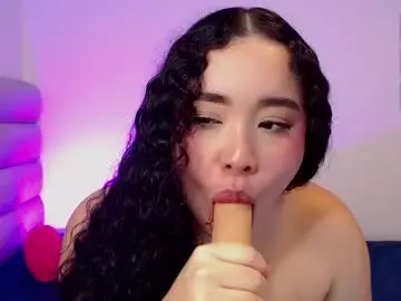Chaturbate Live Sex Cam of tiffanygiil