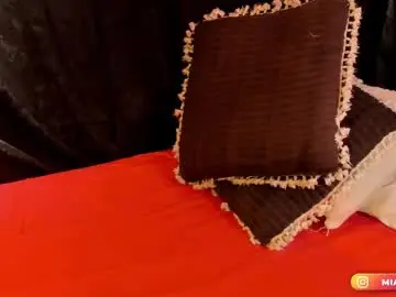 Chaturbate Free Live Porn of miaknox