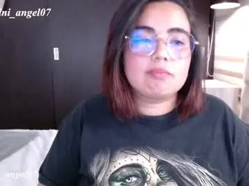 Chaturbate Live Sex of yini_angel07