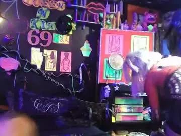 Chaturbate Free Porn Cam of kjs_daddy123