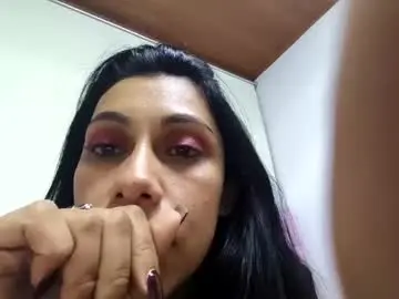 Chaturbate Sex Cam of nyra_queen