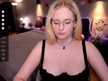 Chaturbate Adult Video Chat of sheslinki