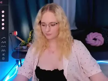 Chaturbate Watch Live Sex Cams of sheslinki
