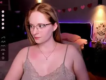 Chaturbate Adult Video Chat of sheslinki