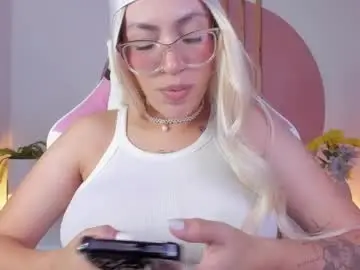 Chaturbate Best live sex cam show of luana_adans