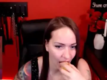 Chaturbate Live Sex Cam of gina_hotlick