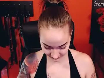 Chaturbate Live Sex Cam of gina_hotlick