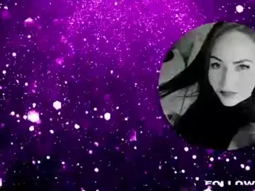 Chaturbate Live Sex Cam of gina_hotlick