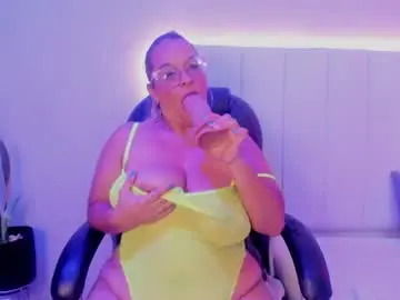 Chaturbate Live Sex Cam of mhonikbelucci