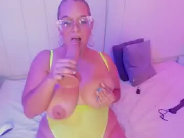 Chaturbate Best live sex cam show of mhonikbelucci