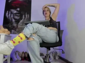 Chaturbate Best live sex cam show of sarah_mistress_