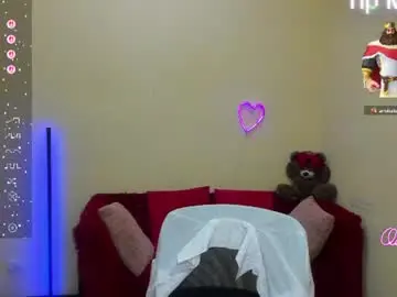 Chaturbate Live Sex Cam of alianna_solo_kiss