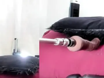 Chaturbate Live Sex Cam of cristal_thompson_