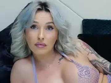 Chaturbate Adult Video Chat of issasmyth