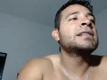 Chaturbate Free Porn Cam of ccamilo_