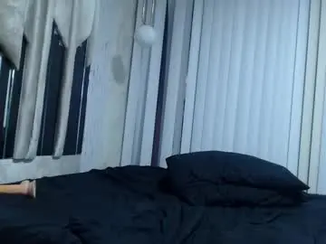 Chaturbate Live Sex Cam of kiraawild