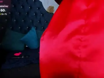 Chaturbate Live Sex Cam of _mia_milf_