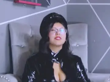Chaturbate Live Sex Cam of evangeline_17