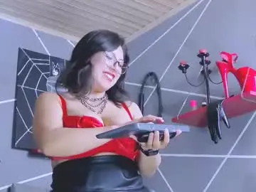 Chaturbate Adult Video Chat of evangeline_17